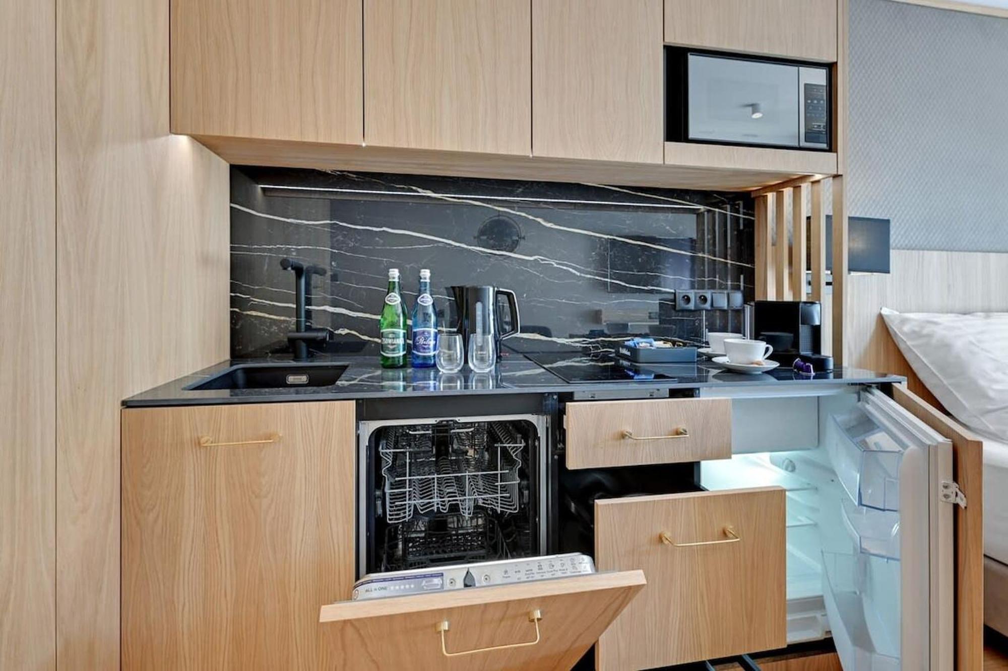 Deo Plaza - Apartamenty W Sercu Gdanska By Rent Like Home ภายนอก รูปภาพ