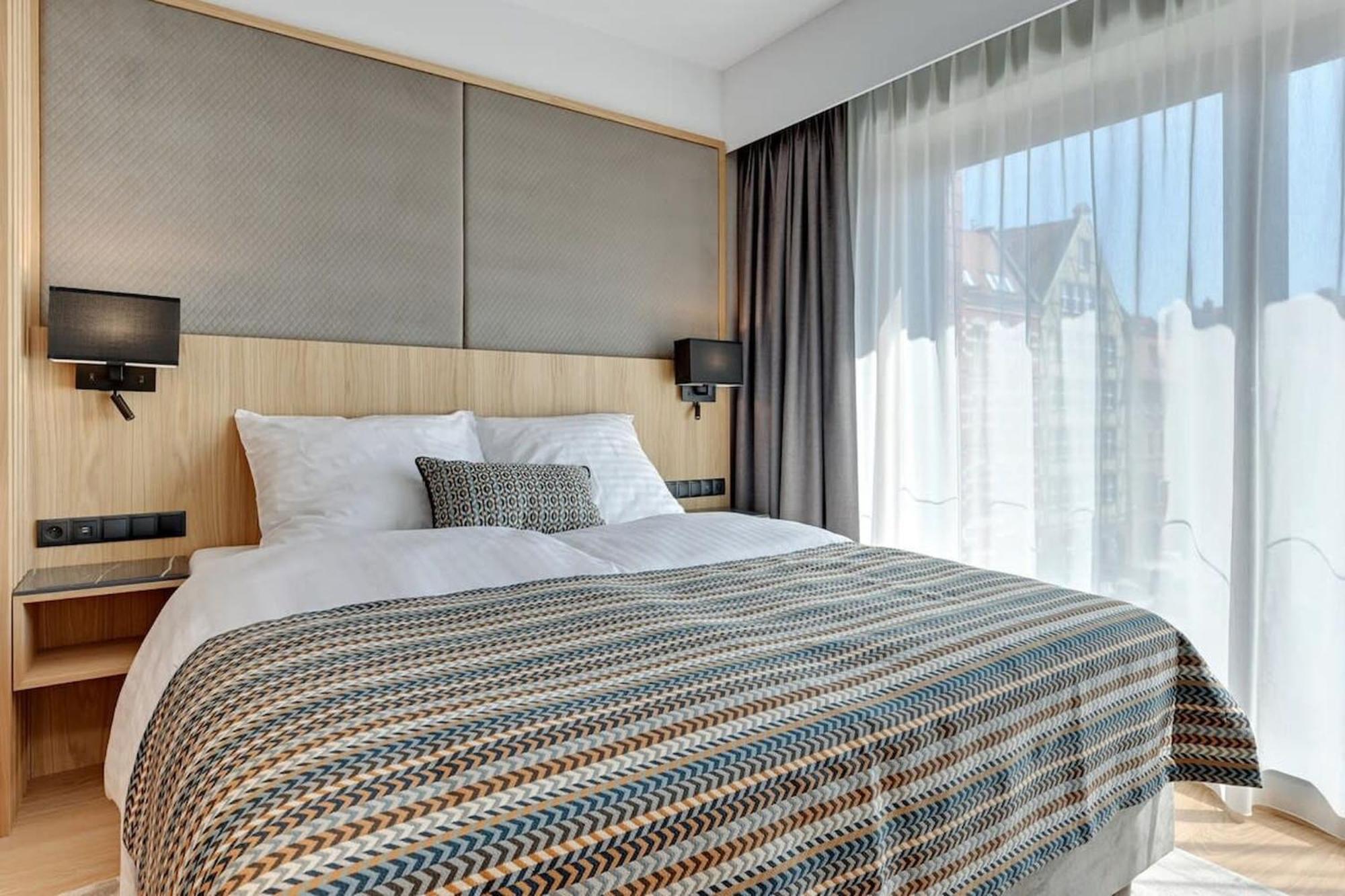 Deo Plaza - Apartamenty W Sercu Gdanska By Rent Like Home ภายนอก รูปภาพ