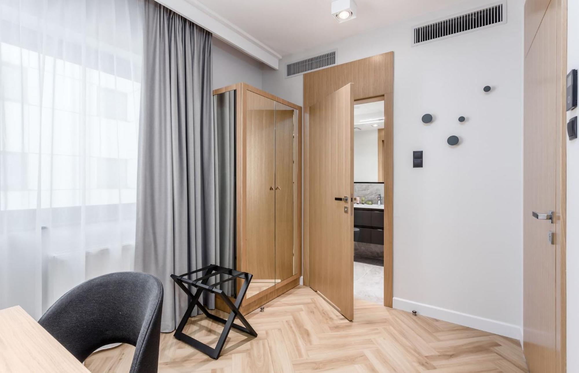 Deo Plaza - Apartamenty W Sercu Gdanska By Rent Like Home ภายนอก รูปภาพ